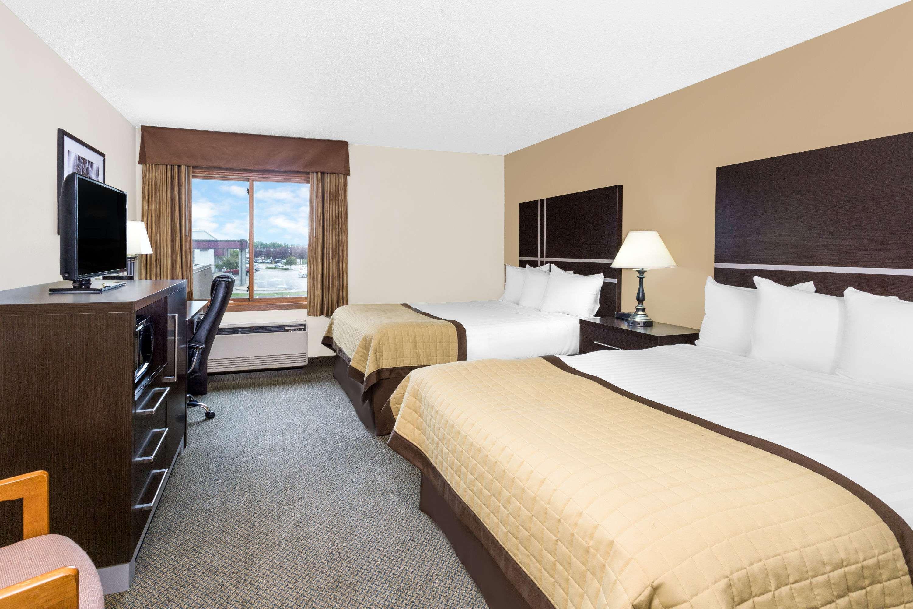 Baymont By Wyndham Green Bay Exteriér fotografie